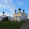 Благовещенская церковь и Троицкий собор в Макарьевском монастыре. Автор: Костромич