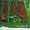 Ночью у дома-храма в Западной Двине. Автор: LValentin